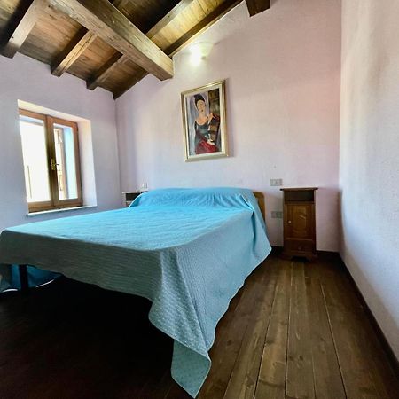 Nel Cortile Della Casa Di Carta, Due Singole Unita Villa Torpè Exteriör bild