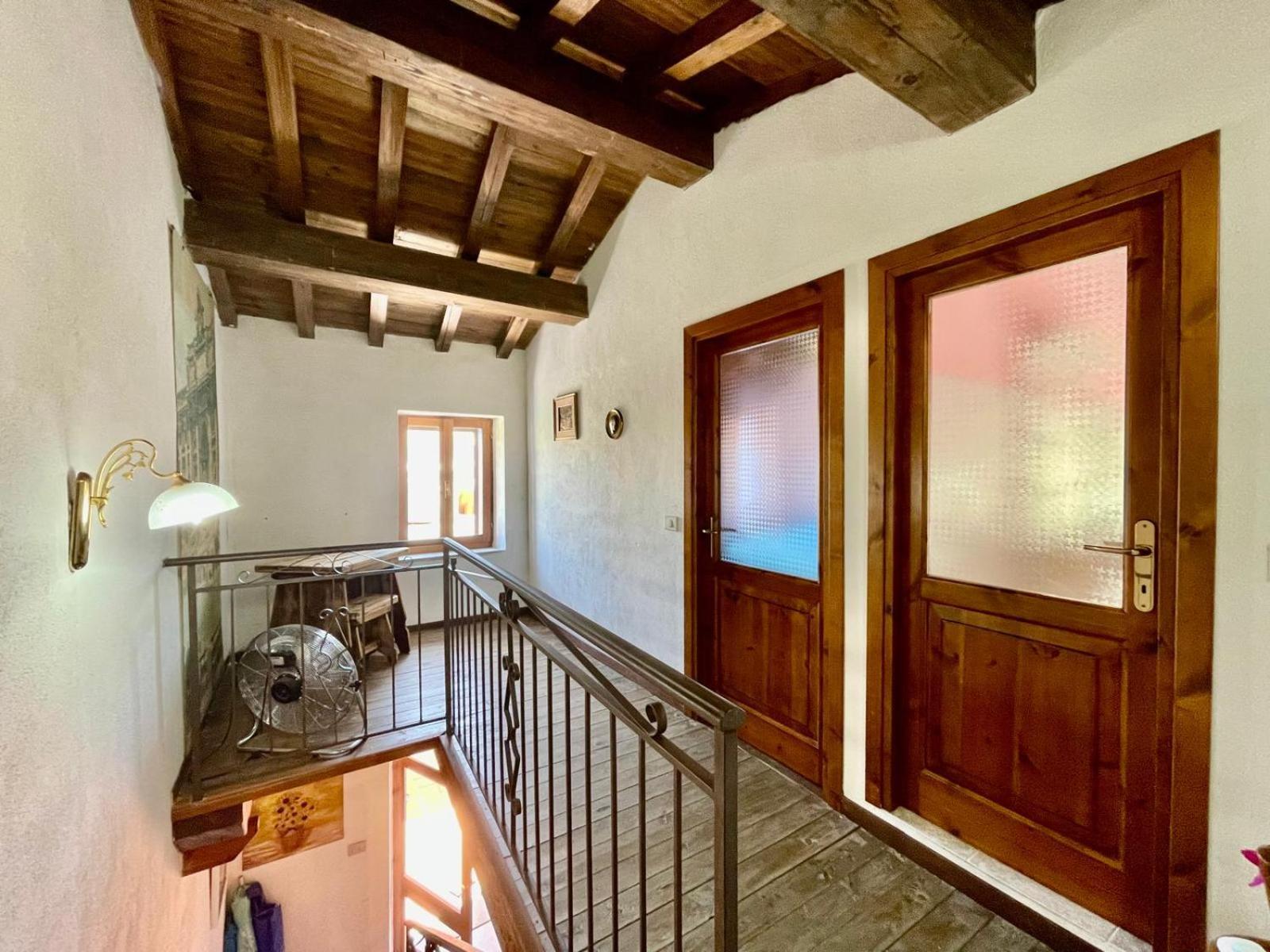 Nel Cortile Della Casa Di Carta, Due Singole Unita Villa Torpè Exteriör bild