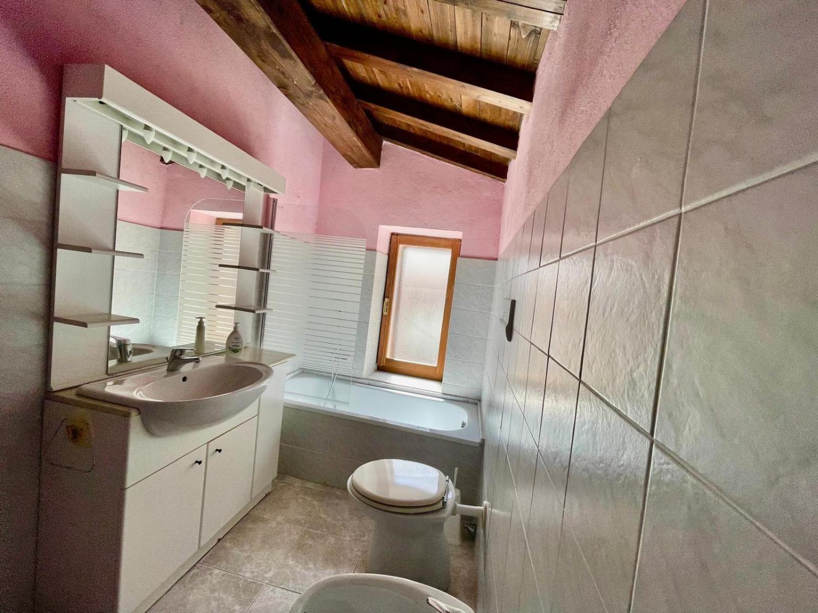 Nel Cortile Della Casa Di Carta, Due Singole Unita Villa Torpè Exteriör bild