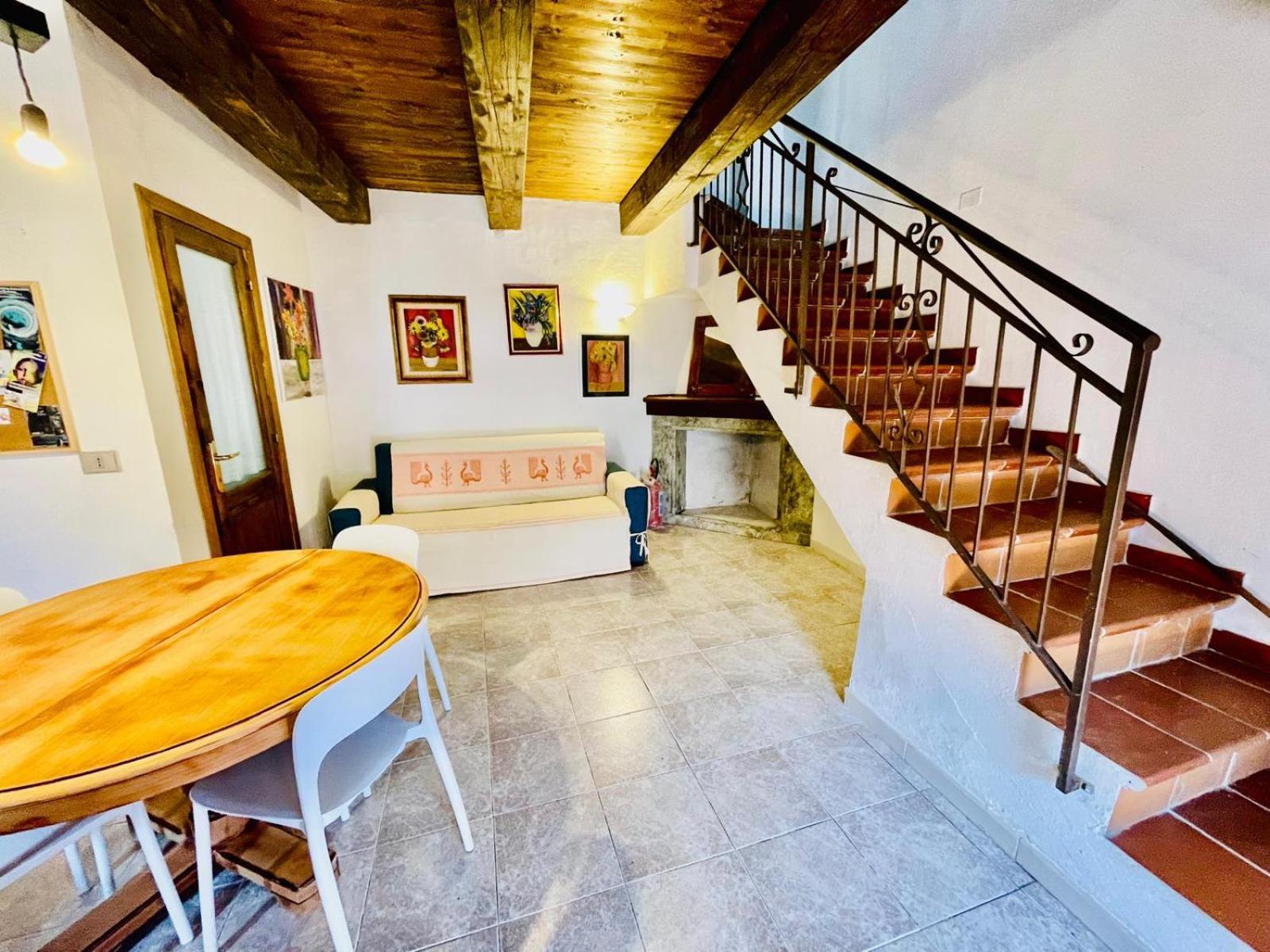 Nel Cortile Della Casa Di Carta, Due Singole Unita Villa Torpè Exteriör bild